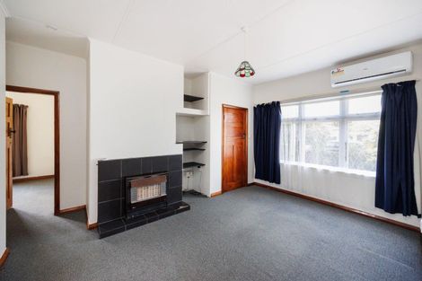 Photo of property in 17 Haydon Street, Roslyn, Palmerston North, 4414