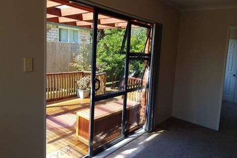 Photo of property in 37 Pateke Drive, Takanini, 2112