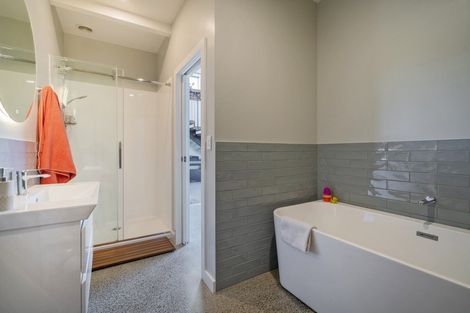 Photo of property in 40 Spikes Way, Whitianga, 3510