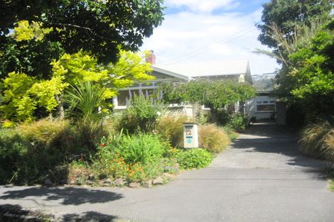 Photo of property in 12 Martin Avenue, Beckenham, Christchurch, 8023