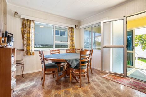 Photo of property in 101 Mark Street, Whangamata, 3620