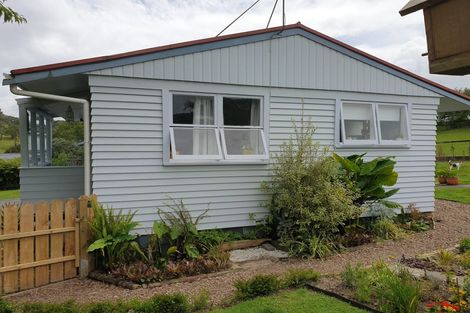 Photo of property in 214b Hurndall Street West, Maungaturoto, 0520