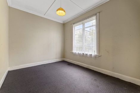 Photo of property in 19 West Avenue, Saint Clair, Dunedin, 9012