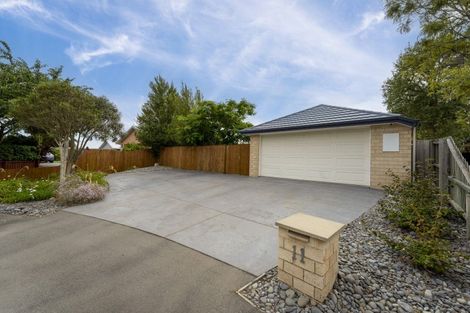 Photo of property in 11 Hoihere Place, Parklands, Christchurch, 8083