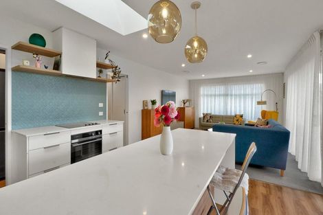 Photo of property in 16 Atutahi Street, Hurdon, New Plymouth, 4310