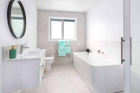 Photo of property in 154 Navigation Drive, Whitby, Porirua, 5024