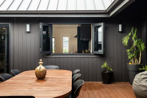 Photo of property in 58 Breadalbane Avenue, Havelock North, 4130