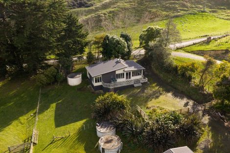 Photo of property in 442 Zigzag Road, Pohangina, Feilding, 4775