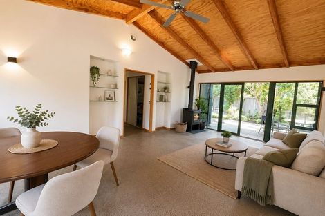 Photo of property in 4 Kiwi Avenue, Waikuku Beach, 7473