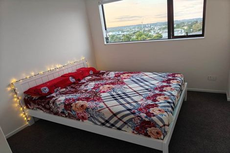 Photo of property in 23 Raupeti Lane, Henderson, Auckland, 0612