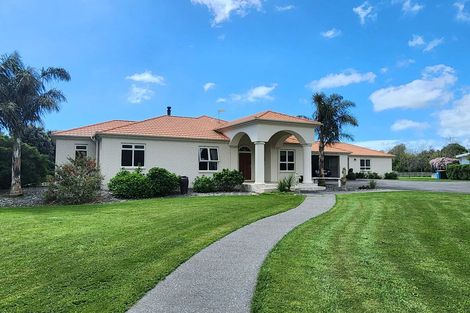 Photo of property in 1095 Queen Street East, Levin, 5571