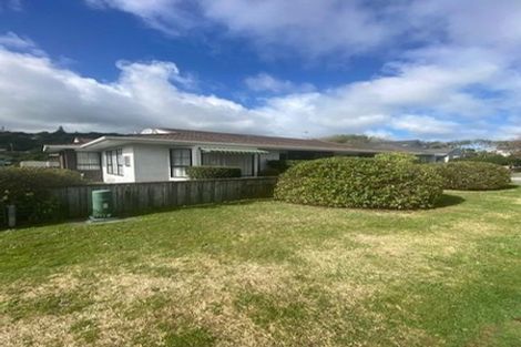 Photo of property in 30 Oxford Street, Tawa, Wellington, 5028