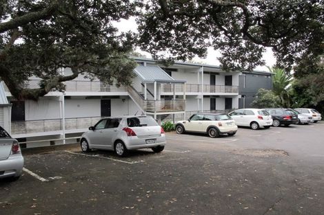 Photo of property in 17/67 Princes Street, Northcote Point, Auckland, 0627