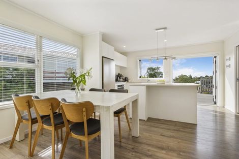 Photo of property in 25 Agincourt Street, Glenfield, Auckland, 0629