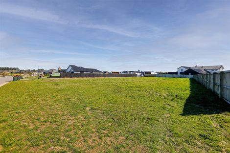 Photo of property in 8 Barewood Grove, West Melton, 7618