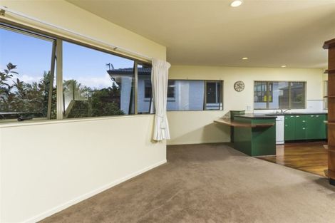 Photo of property in 1/9 Auld Street, Torbay, Auckland, 0630