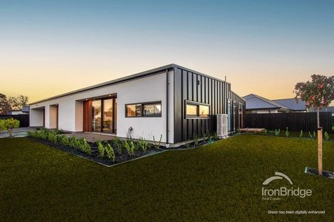 Photo of property in 8 Glendore Drive, Halswell, Christchurch, 8025