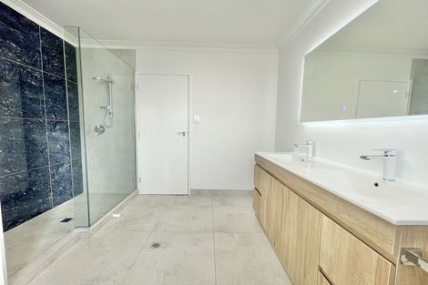 Photo of property in 1 Magnolia Avenue, Opaheke, Papakura, 2113