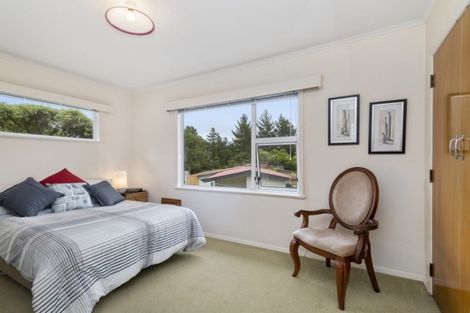 Photo of property in 64 Raroa Terrace, Tawa, Wellington, 5028