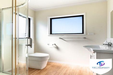 Photo of property in 563 Great South Road, Rosehill, Papakura, 2113