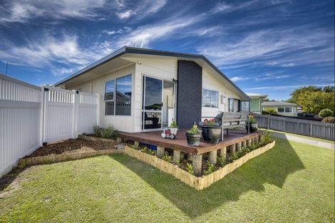 Photo of property in 16 Guildford Street, Tamatea, Napier, 4112