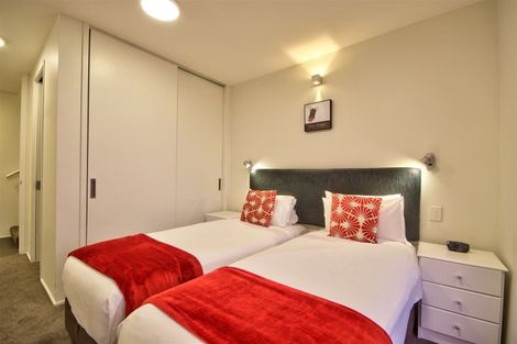 Photo of property in The Beeches Apartments, 13/60 Hallenstein Street, Queenstown, 9300