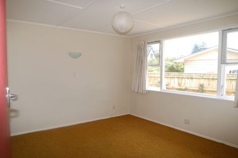 Photo of property in 6 Eruini Street, Waikanae Beach, Waikanae, 5036