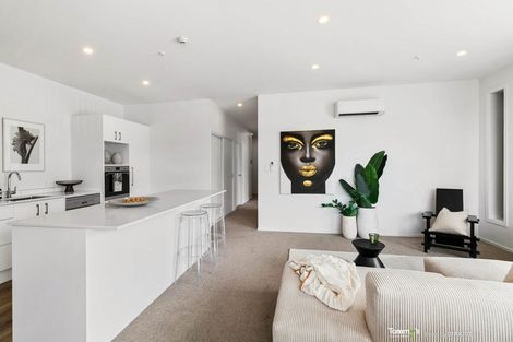 Photo of property in 301/2 Onepu Road, Kilbirnie, Wellington, 6022