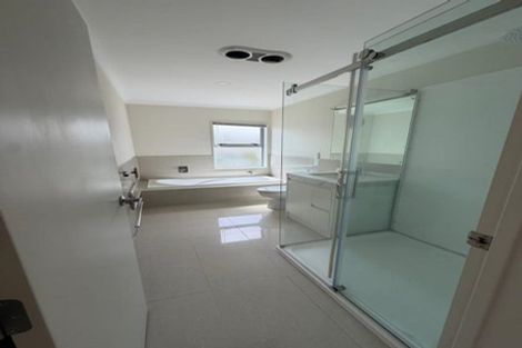 Photo of property in 21 Kensway Drive, Flat Bush, Auckland, 2016