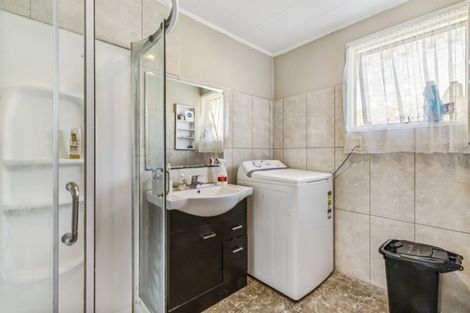 Photo of property in 43 Othello Drive, Clover Park, Auckland, 2023