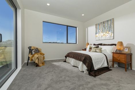 Photo of property in 4 Kina Place, Long Bay, Auckland, 0630