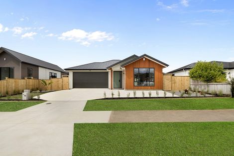 Photo of property in 24 Josh Road, Huapai, Kumeu, 0810