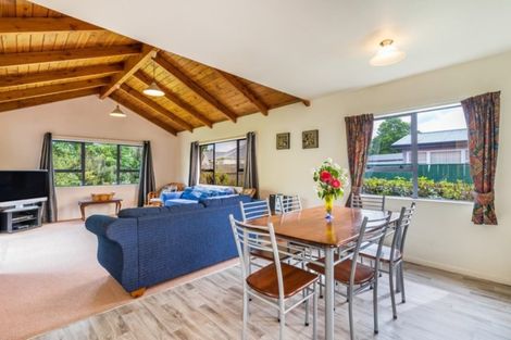 Photo of property in 12 Runuku Grove, Turangi, 3334