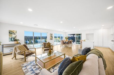 Photo of property in 7 Somerset Place, Stanmore Bay, Whangaparaoa, 0932