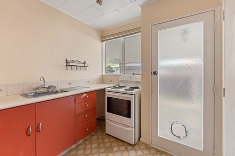 Photo of property in 2/52 Gemstone Drive, Birchville, Upper Hutt, 5018