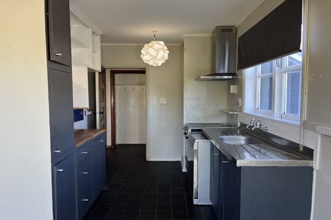 Photo of property in 6 Newall Avenue, Bryndwr, Christchurch, 8052