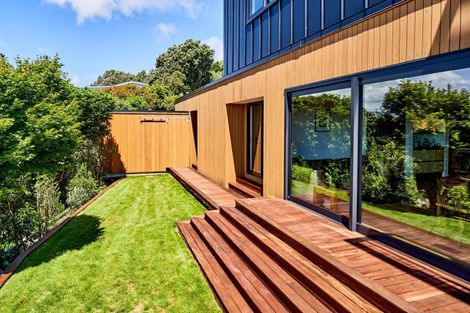 Photo of property in 41 Seaview Road, Paremata, Porirua, 5024