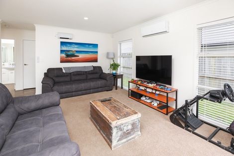 Photo of property in 3/28 Heath Street, Saint Andrews, Hamilton, 3200