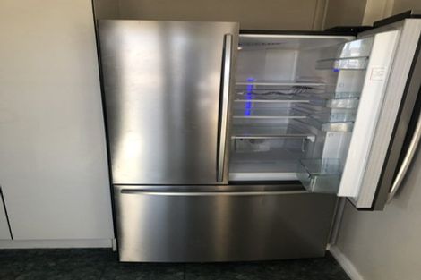 Photo of property in 17 Highbury Road, Highbury, Wellington, 6012