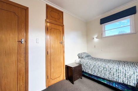 Photo of property in 2 Cole Grove, Wallaceville, Upper Hutt, 5018