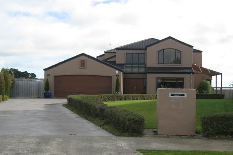 Photo of property in 21 Kilkenny Place, Fitzherbert, Palmerston North, 4410