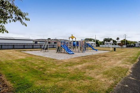 Photo of property in 6 Charles Major Place, Hawera, 4610