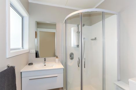 Photo of property in 9 Lawrie Avenue, Pukekohe, 2120