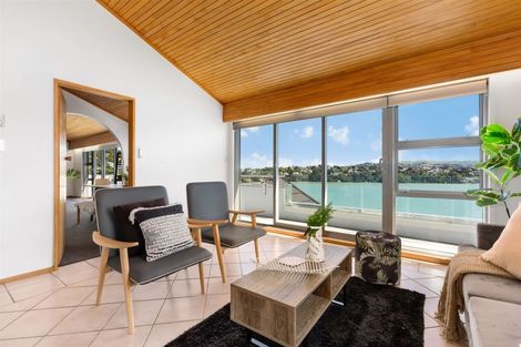 Photo of property in 35 Bosun Terrace, Whitby, Porirua, 5024