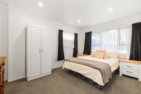 Photo of property in 17 Samuel Place, Queenwood, Hamilton, 3210