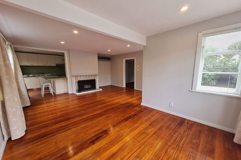 Photo of property in 43 Pitcairn Crescent, Bryndwr, Christchurch, 8053