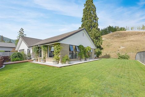 Photo of property in 32 Sunningdale Drive, Stoke, Nelson, 7011