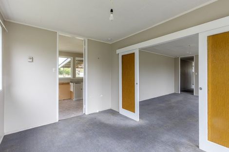 Photo of property in Ex Awariki School, 667 Mangahei Road, Te Uri, Dannevirke, 4973