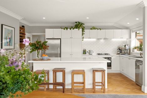 Photo of property in 10 Sandringham Street, Saint Clair, Dunedin, 9012