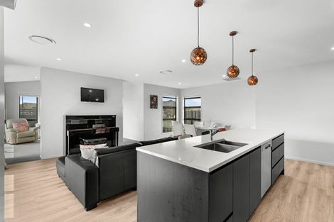 Photo of property in 7 Patrick Mcgough Way, Halswell, Christchurch, 8025